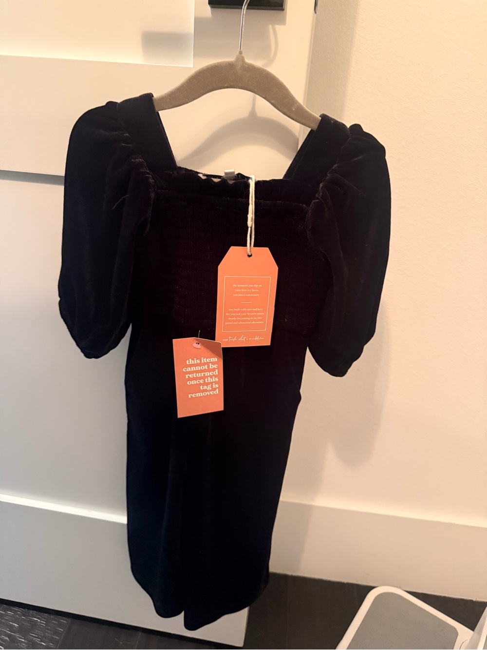 Ivy City Co Black Velvet Square-Neck Puff-Sleeve Romper